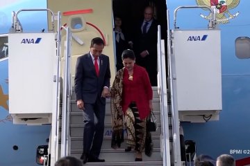 Presiden Jokowi tiba di Osaka Jepang