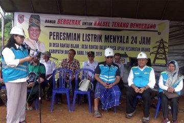 Tiga desa terpencil dialiri listrik 24 jam