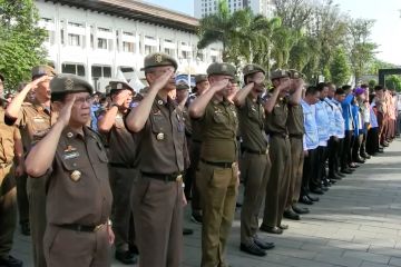 Sejumlah ASN luar daerah ikuti upacara di Bandung