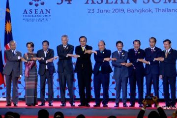 Pembukaan KTT ASEAN bermakna satukan tekad