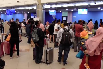 Arus penumpang di Hang Nadim berangsur membaik
