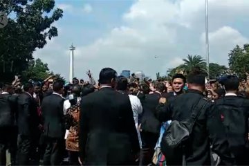 Jokowi hampiri warga di silang Monas