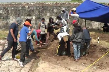 Sejumlah artefak ditemukan di tengah revitalisasi Banten lama