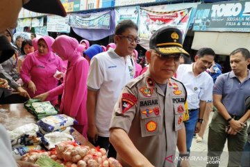 Bulog-Polda Sulbar gelar penetrasi pasar peringati HUT Bhayangkara