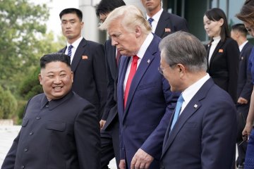 Pemimpin Korea Utara undang Trump ke Pyongyang dalam surat terbaru