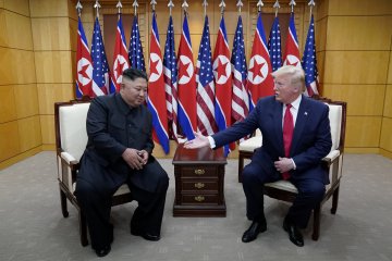 KCNA: Kim kembali awasi peluncuran uji coba senjata baru