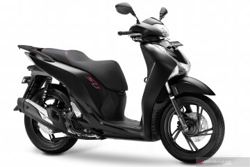 Honda poles tampilan skutik premium SH150i