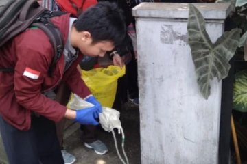 Satgas Ciliwung temukan warga terindikasi buang limbah medis