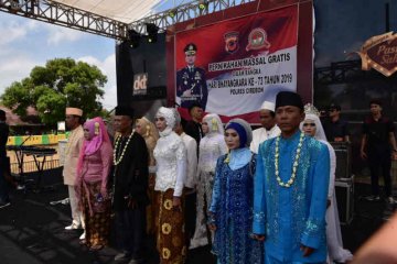 34 pasangan ikuti nikah masal di Polres Cirebon