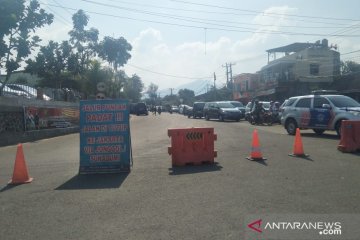 Jalur Puncak-Cianjur ditutup antisipasi macet total