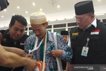 Tiga calon jemaah haji Embarkasi Pondok Gede tunda keberangkatan