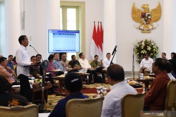 Survei: Investor harapkan menteri ekonomi berusia 41-50 tahun