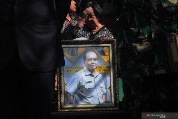 Dokter jelaskan prosedur pemeriksaan kesehatan deteksi kanker paru