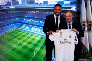 Eder Militao bakal merumput di Santiago Bernabeu