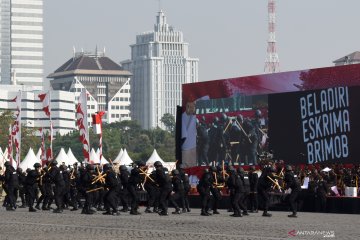 Polri tampilkan bela diri eskrima di HUT Bhayangkara 2019