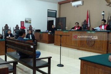 Jaksa tuntut mantan Bupati Katingan 12 tahun penjara
