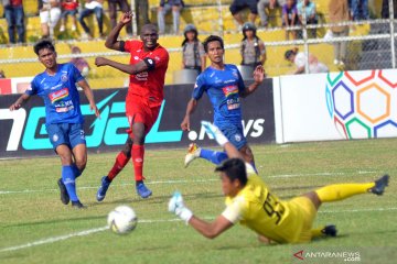 Arema menang di kandang Semen Padang