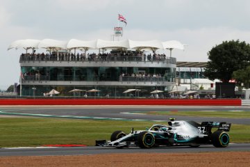 Bottas unggul tipis dari Hamilton untuk rebut pole position GP Inggris