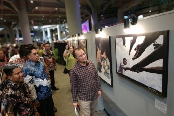 77 karya foto soal Wapres Jusuf Kalla dipamerkan