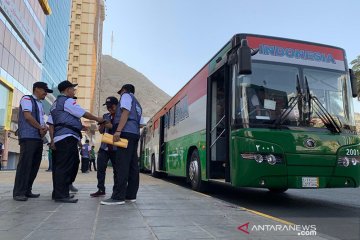 Bus shalawat jemaah haji Indonesia
