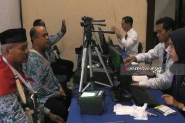 Jamaah calon haji asal Bangka Belitung tuntaskan tes biometrik