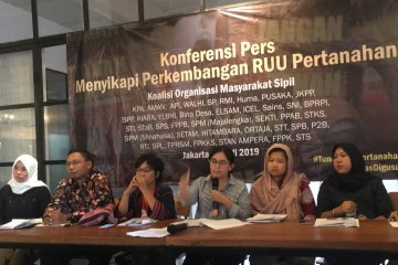 Polemik RUU Pertanahan, ditentang petani didukung real estat