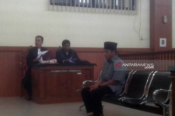 Terdakwa pembunuhan satu keluarga minta keringanan hukuman