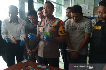 Dua pembobol ATM modus ganjal dengan batang korek ditangkap