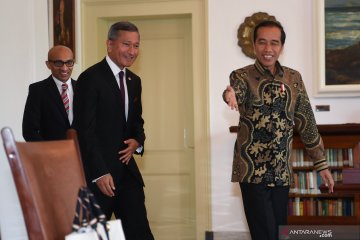 Presiden Jokowi menerima kunjungan Menlu Singapura di Istana Bogor