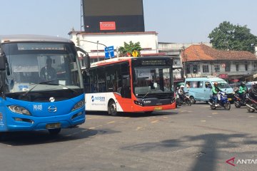 DPRD imbau warga manfaatkan transportasi umum guna kurangi polusi