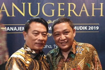 Pelindo III terima penghargaan manajemen informasi terbaik mudik 2019