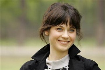 Zooey Deschanel rayakan 10 tahun film "(500) Days of Summer"