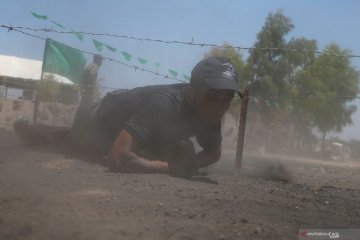 Pemuda Palestina ikuti latihan militer di kamp Hamas