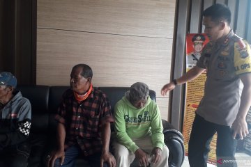 Kapal angkut barang kelontongan karam di Perairan Belitung