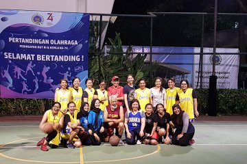 Xanana pimpin Timor Leste dalam pertandingan basket melawan Kemlu RI