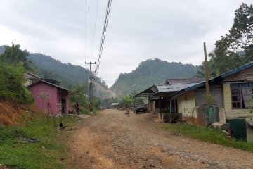 Pemprov bangun jalan Cipanas-Warung Banten permudah akses Banten-Jabar