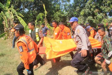 Jenazah korban  pesawat jatuh