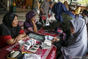 Aliansi Buruh Yogyakarta minta pemerintah segera tetapkan UMSK