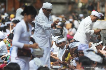 Perayaan Hari Raya Galungan di Bali