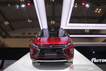 Menyimak fitur unggulan Eclipse Cross dan Outlander PHEV