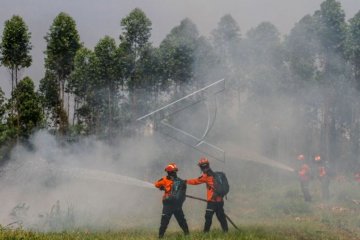 Tim Reaksi Cepat pemadam kebakaran APP Sinar Mas