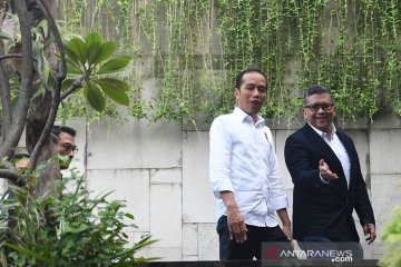 Hasto: Presiden Jokowi ambil kebijakan tepat tangani COVID-19