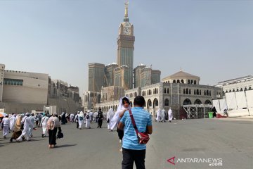 Sholat jumat di Masjid Abdullah