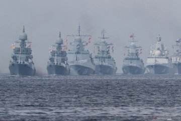 Parade armada Angkatan Laut Rusia