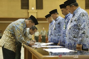 Amran Sulaiman lantik lima pejabat eselon I Kementerian Pertanian