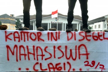 Demo blangko KTP elektronik kosong di Bogor