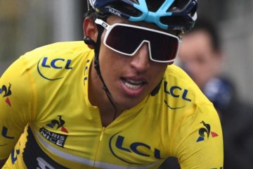 Egan Bernal juarai Tour de France 2019