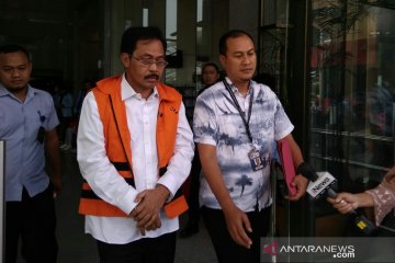 KPK perpanjang penahanan Gubernur Kepri nonaktif Nurdin Basirun