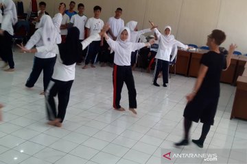 Lens Evi Facebook