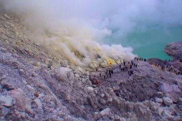 BKSDA istirahatkan Gunung Kawah Ijen sehari setiap bulannya.